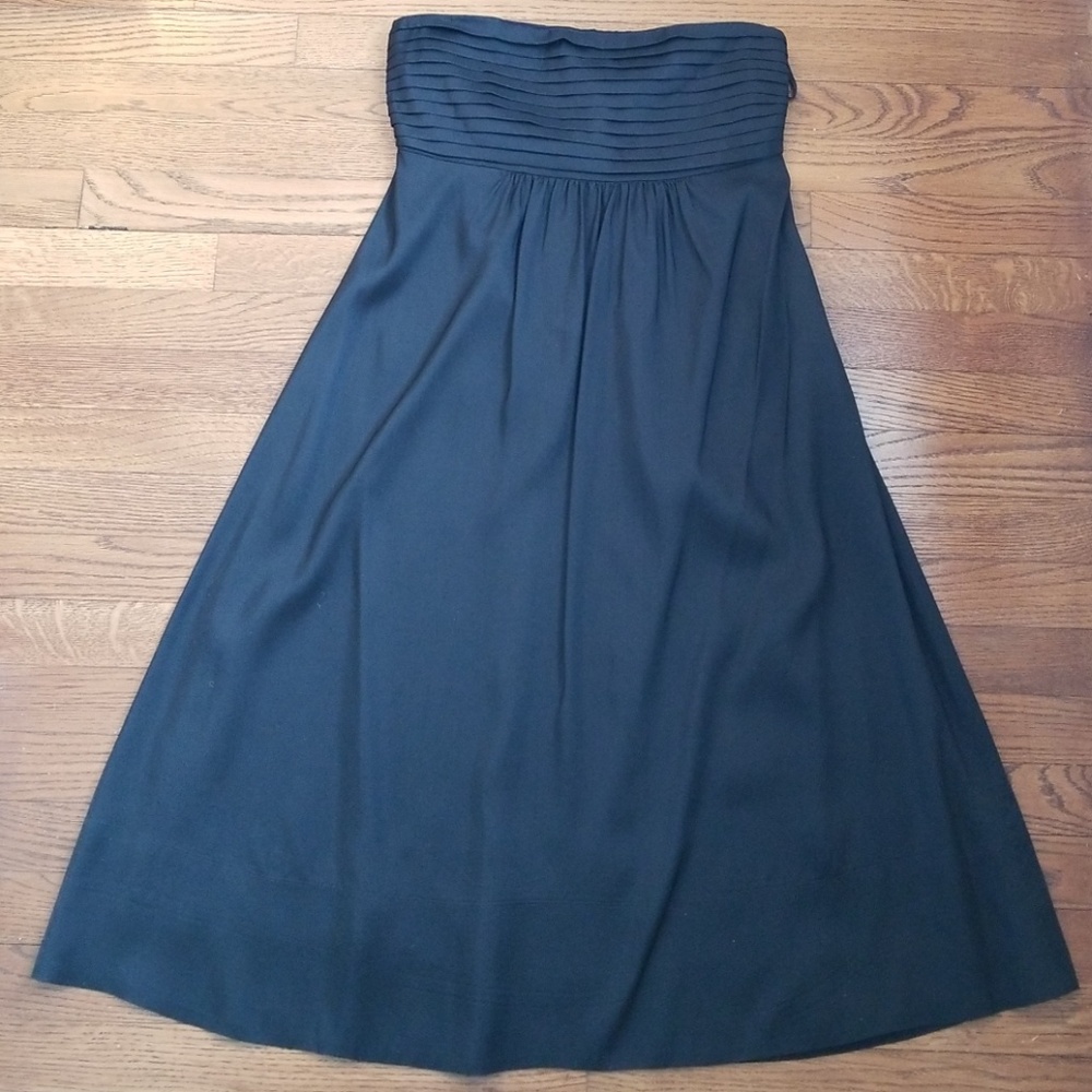 Banana Republic strapless silk dress. Size 4